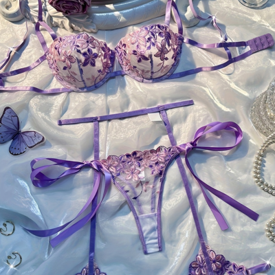Ensemble en dentelle SIREN à fleurs de lavande