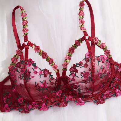 Ensemble en dentelle à fleurs écarlates SIREN